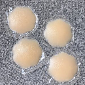 Adhesive Petals | 2 Sets